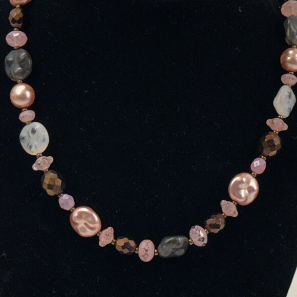 Pretty Pink and Brown Beaded Choker - Picture 4 of 6